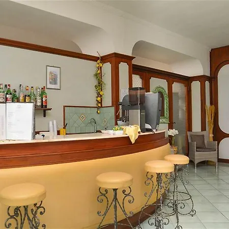 酒店 Casthotels Bristol Terme 4*
